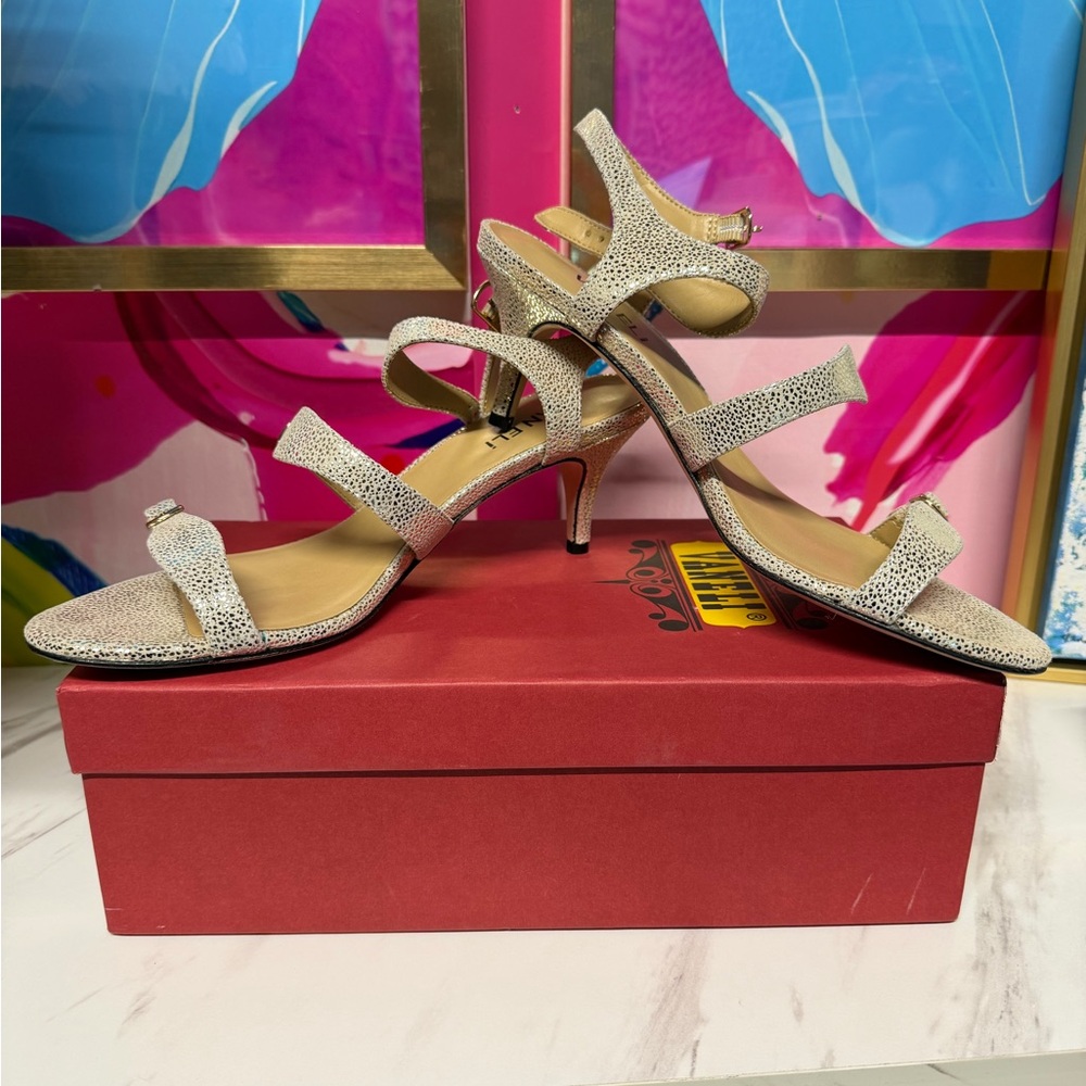 NWT Vaneli Metallic Textured Strappy Heels
